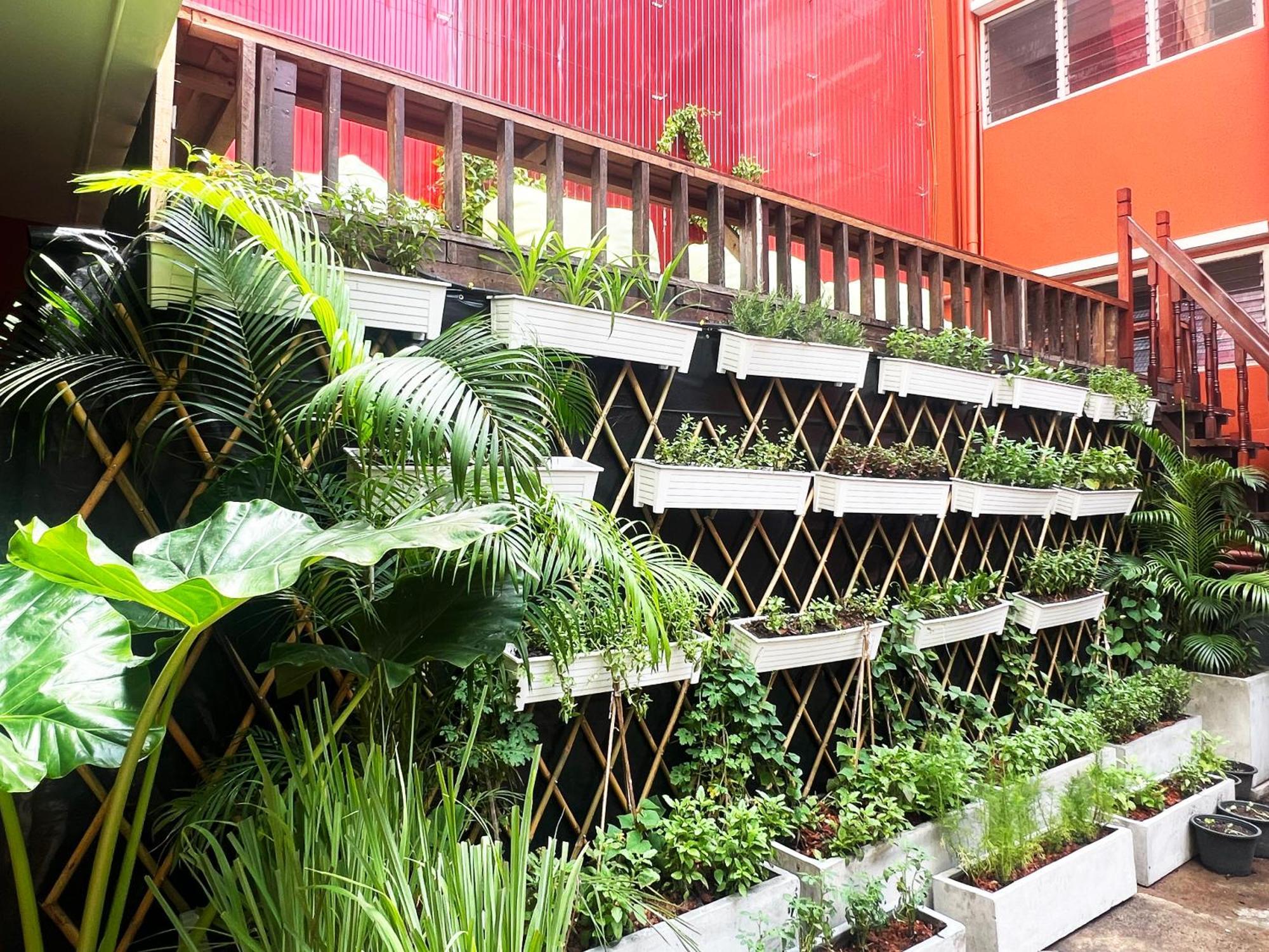 Vonden Garden By Merry V Bangkok Exterior photo
