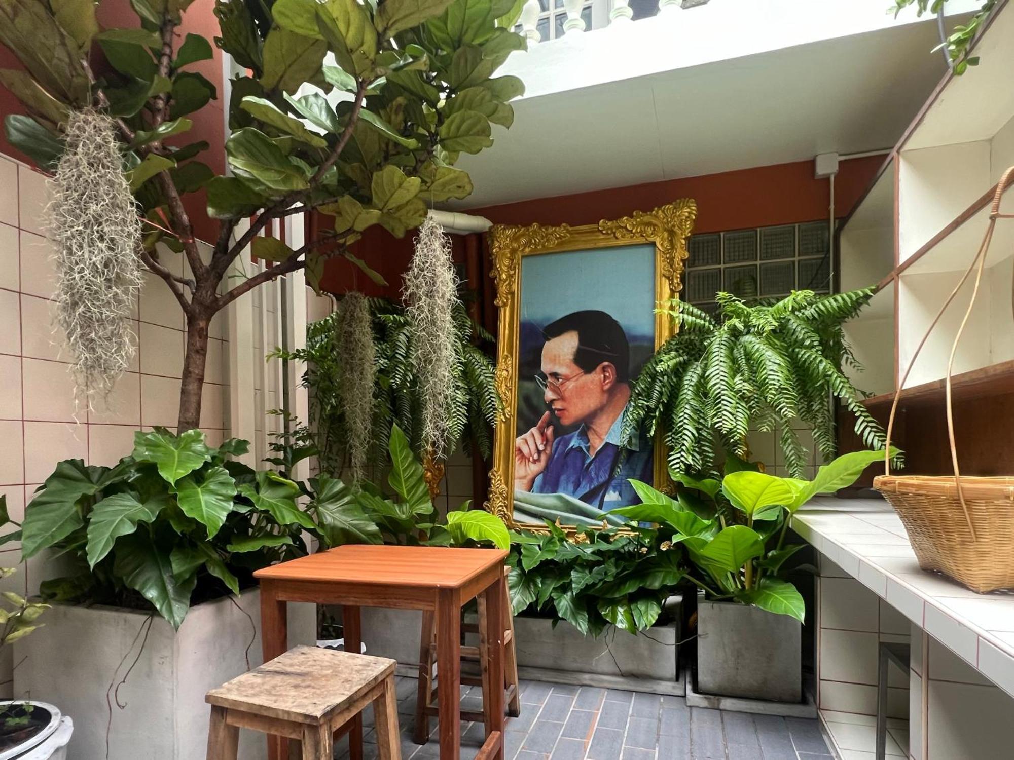 Vonden Garden By Merry V Bangkok Exterior photo