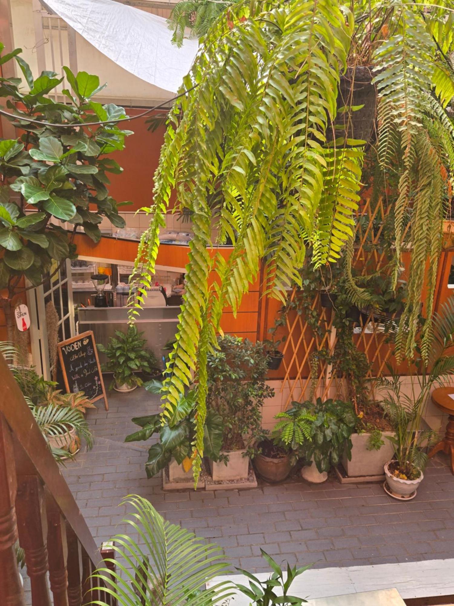 Vonden Garden By Merry V Bangkok Exterior photo